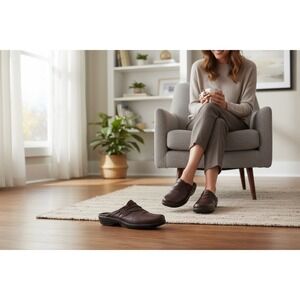 Clarks Bendables Leather Mule Clogs Shoes Womens 8M Brown Slip On Comfort Casual